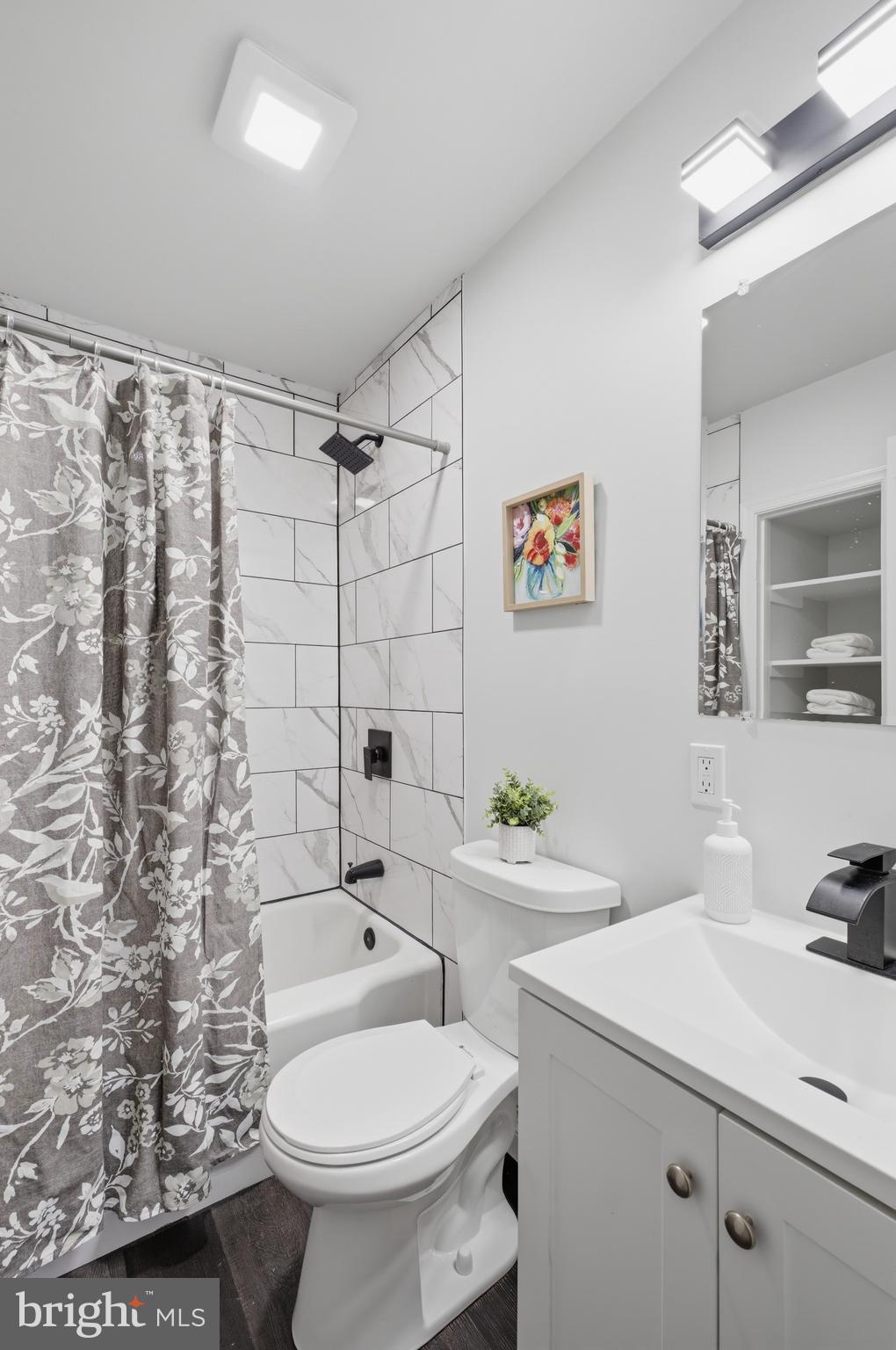 TOLLGATE - Residential