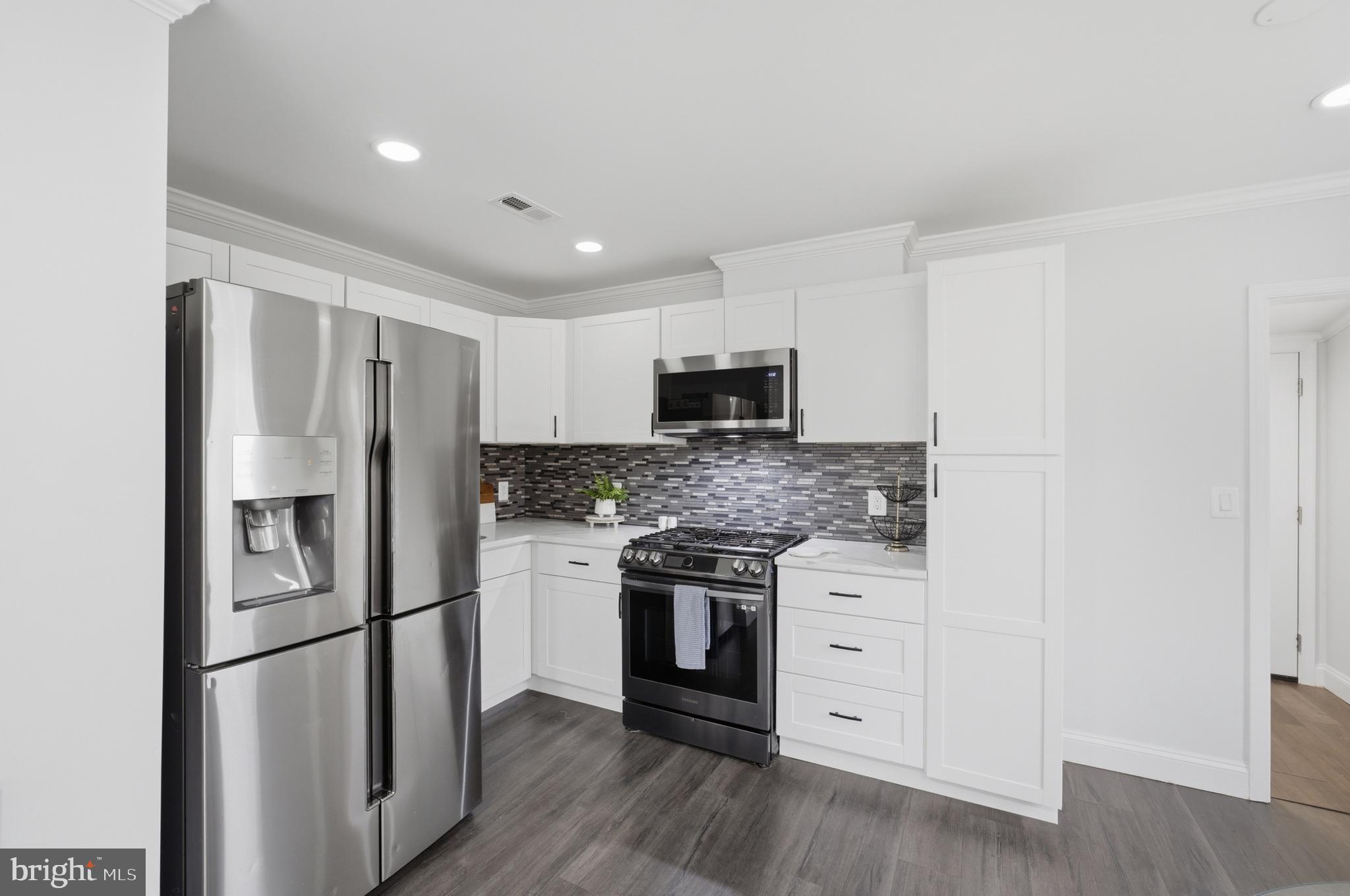 TOLLGATE - Residential