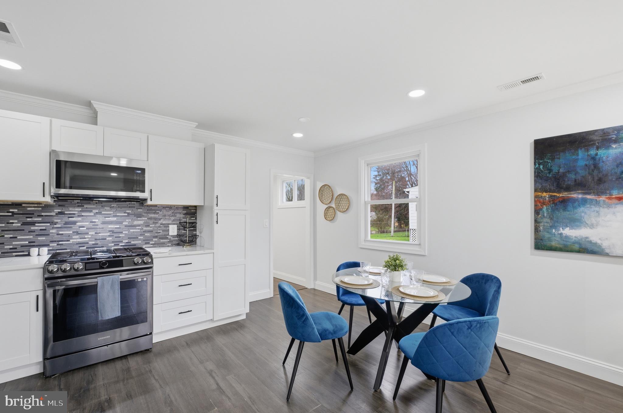 TOLLGATE - Residential