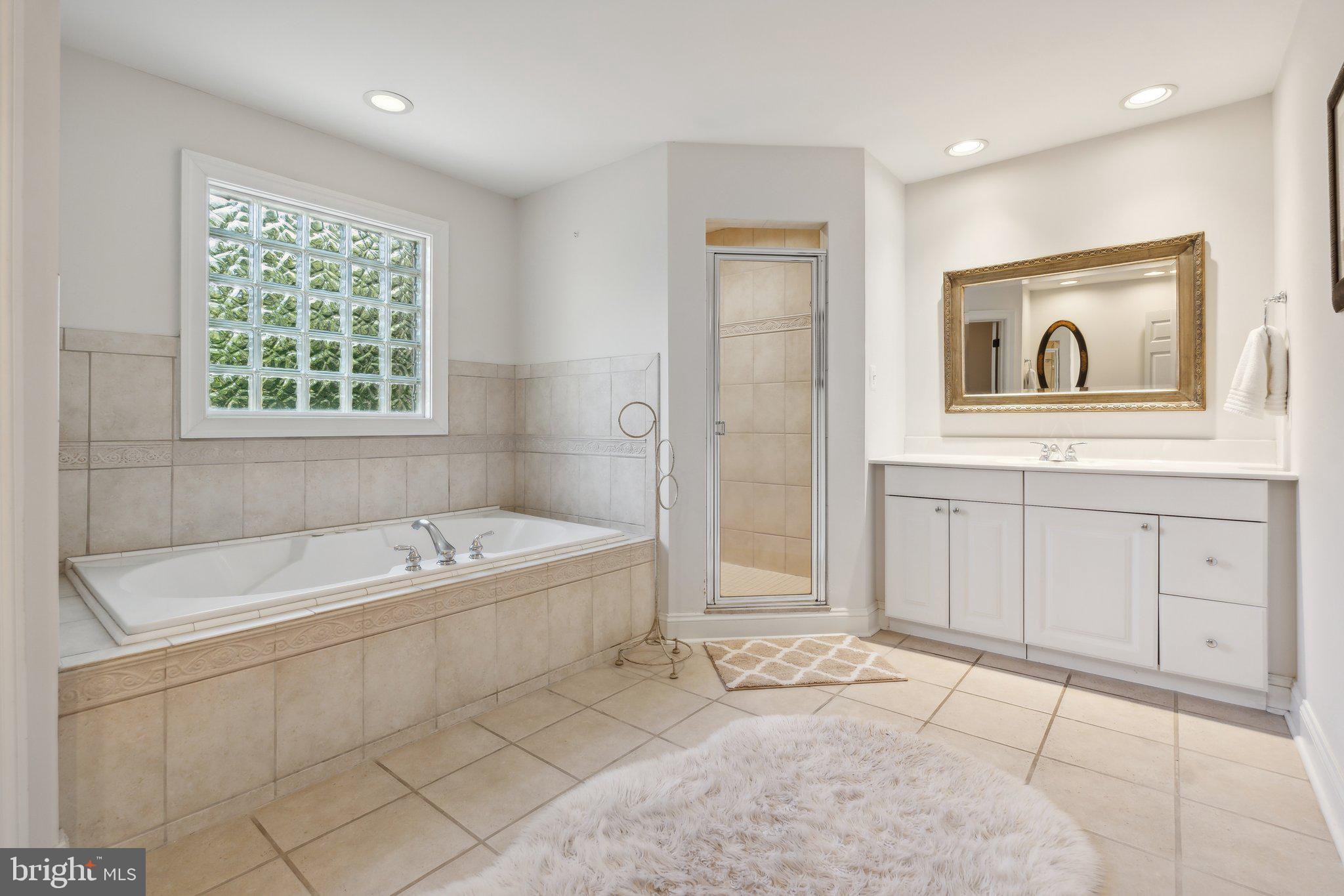 CRANBERRY WOODS - Residential