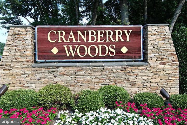CRANBERRY WOODS - Residential