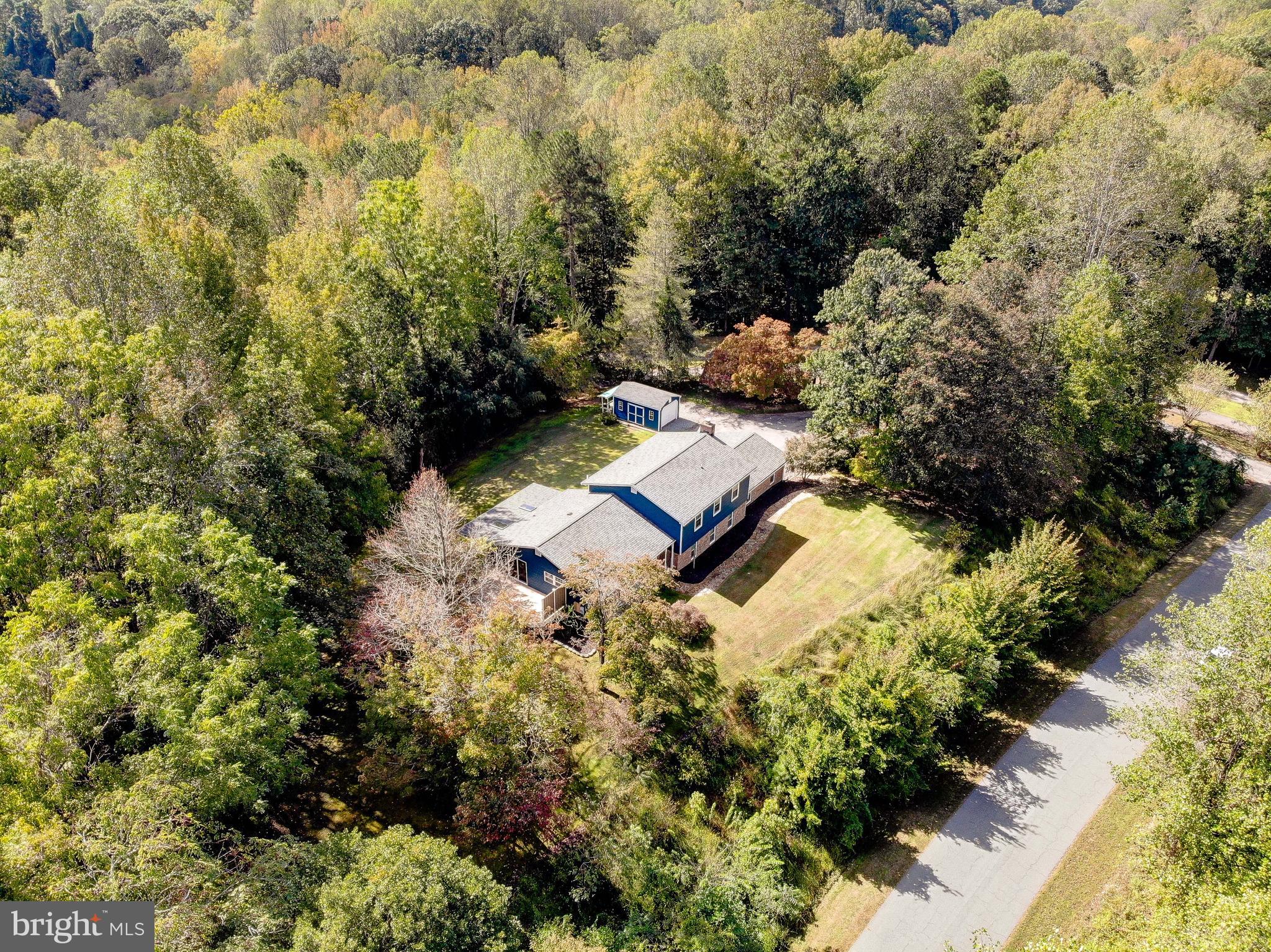 LAKE RIDGE - Residential