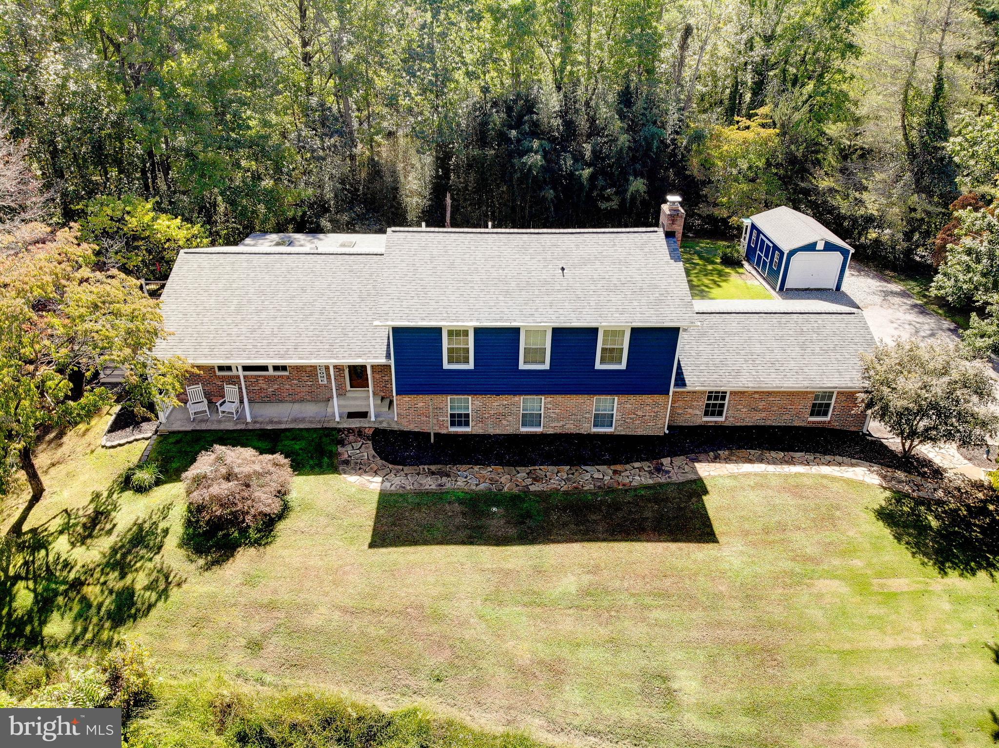 LAKE RIDGE - Residential