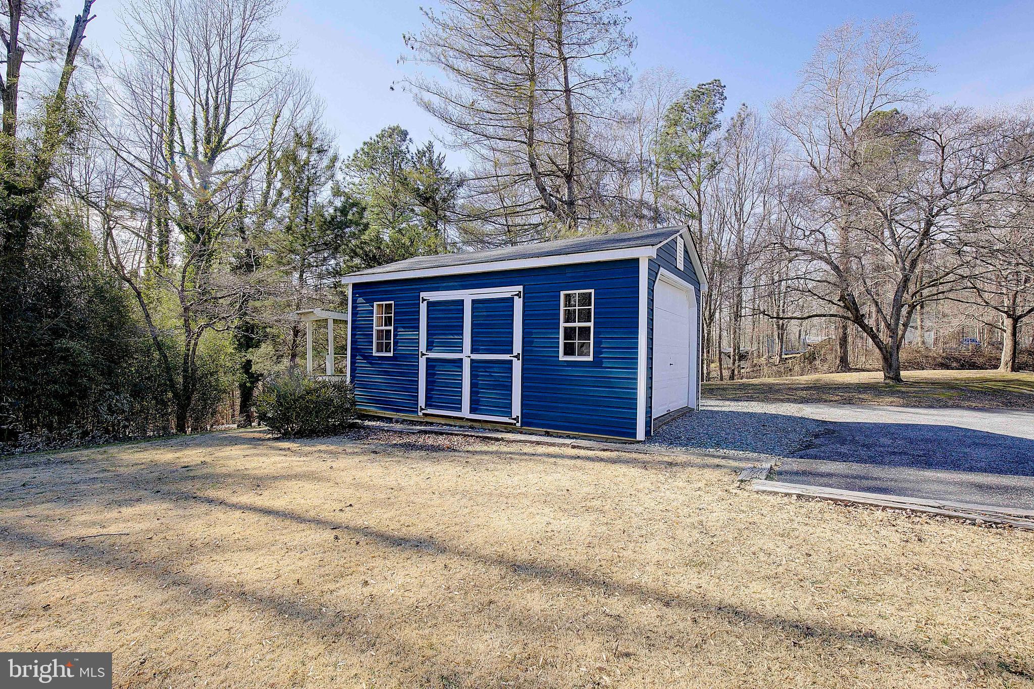 LAKE RIDGE - Residential