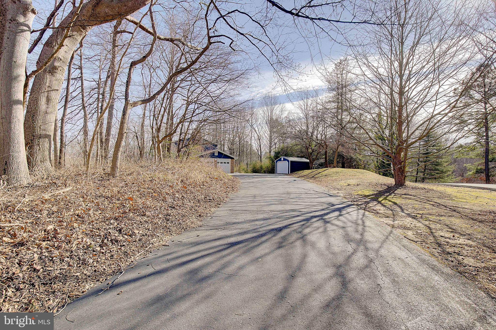 LAKE RIDGE - Residential