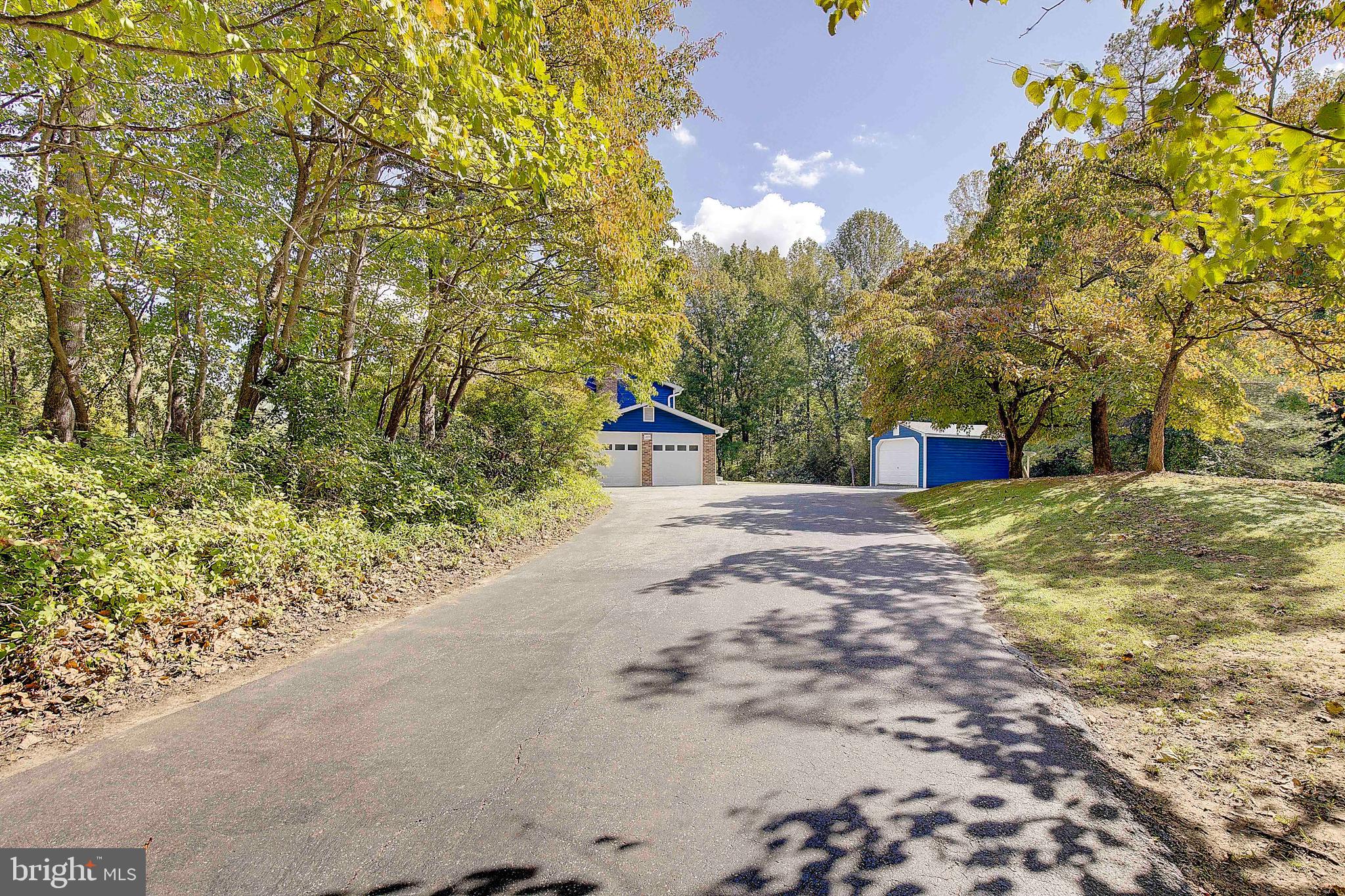 LAKE RIDGE - Residential