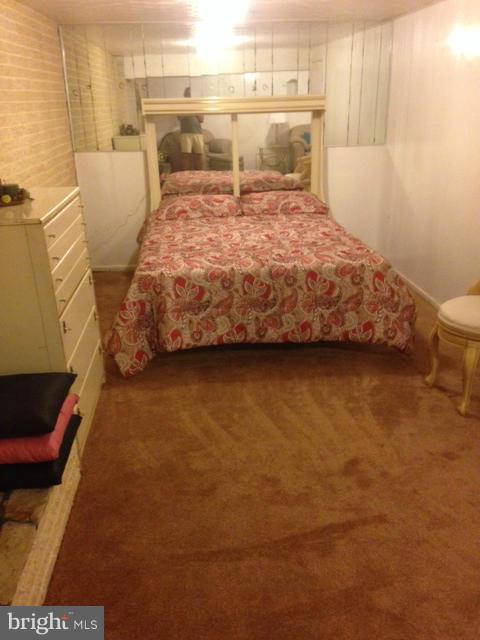 BOULEVARD PARK - Residential Lease