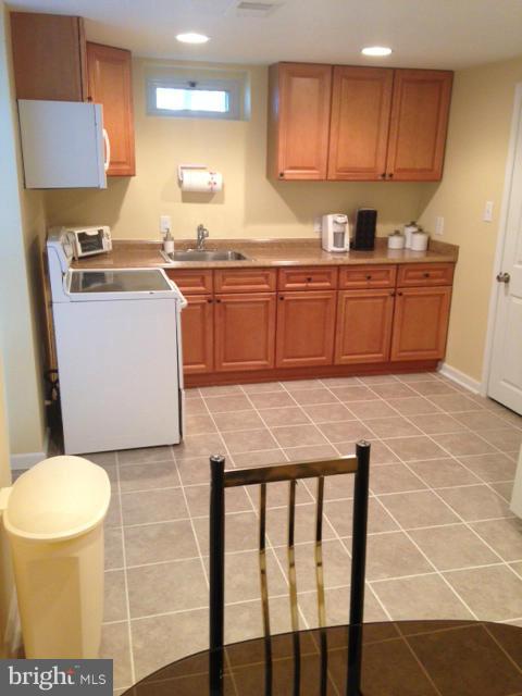 BOULEVARD PARK - Residential Lease