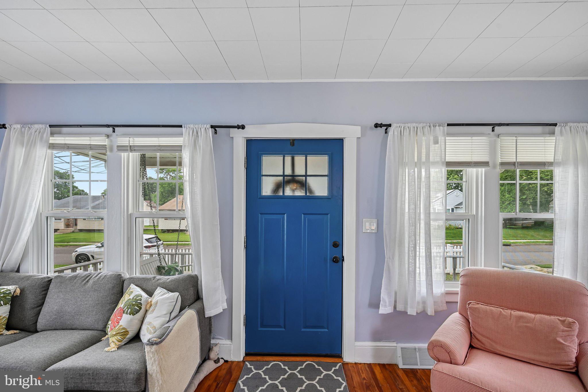 36 COUNTY AVENUE