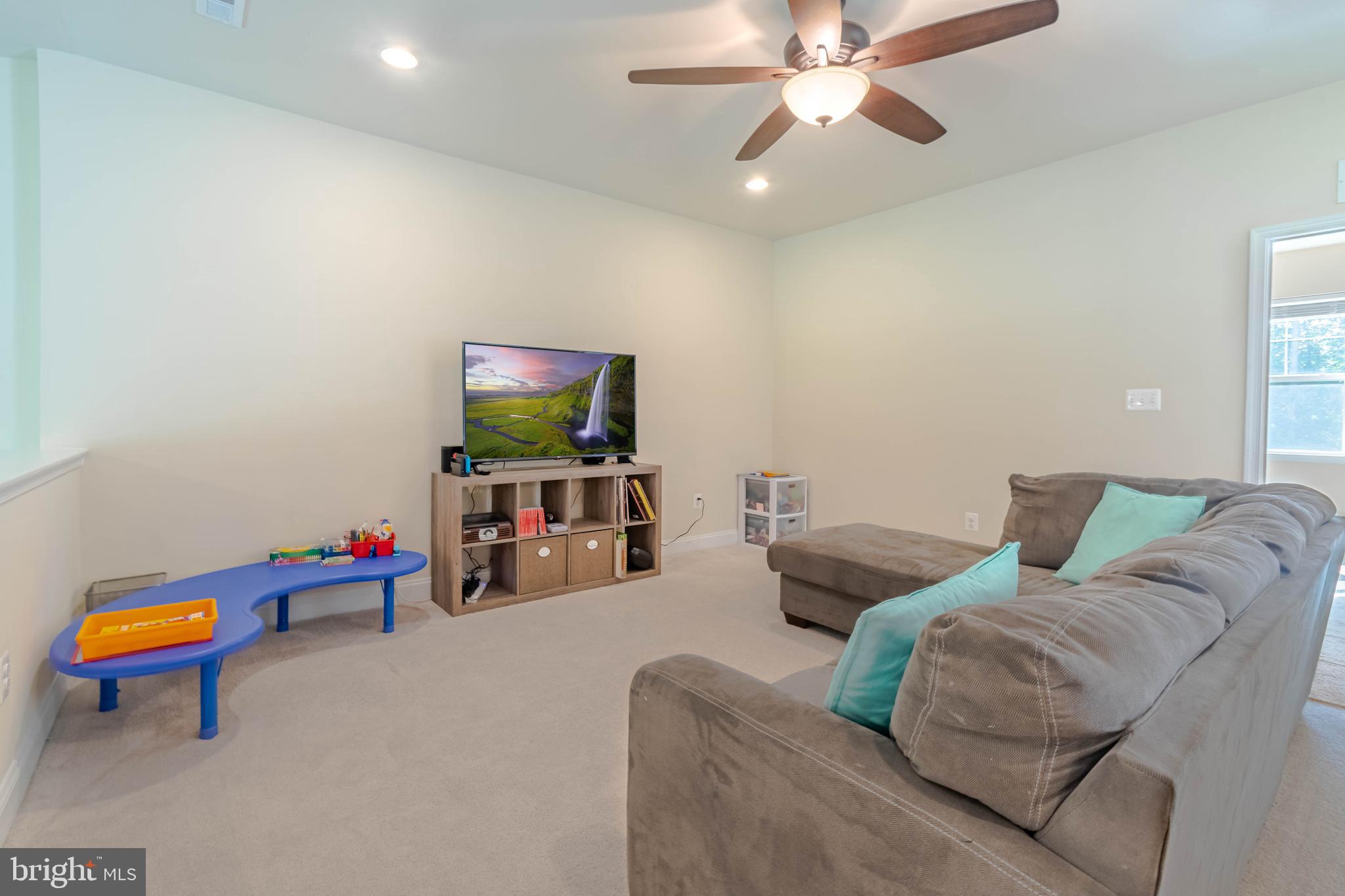 HOLLY RIDGE - Residential