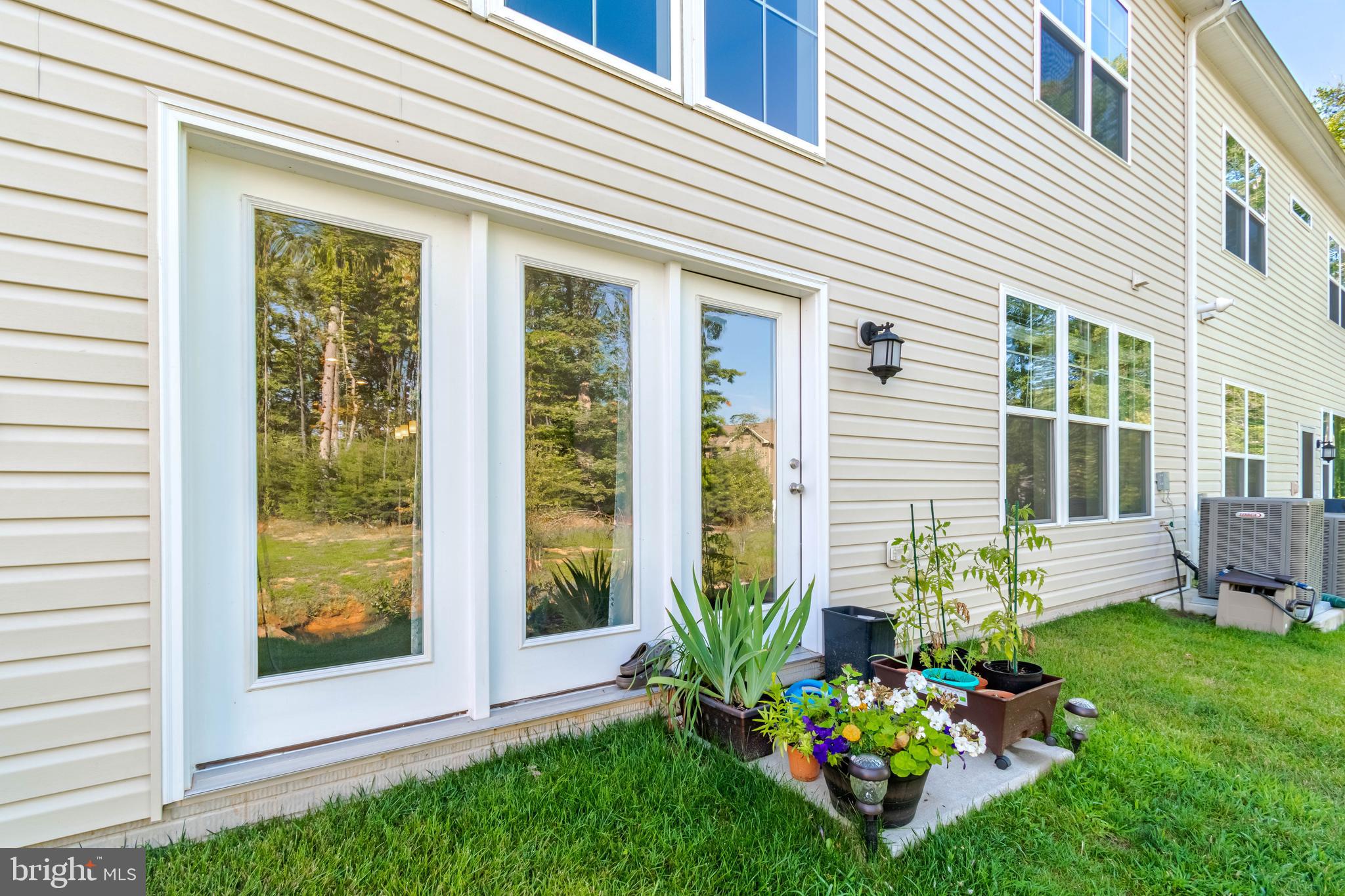 HOLLY RIDGE - Residential