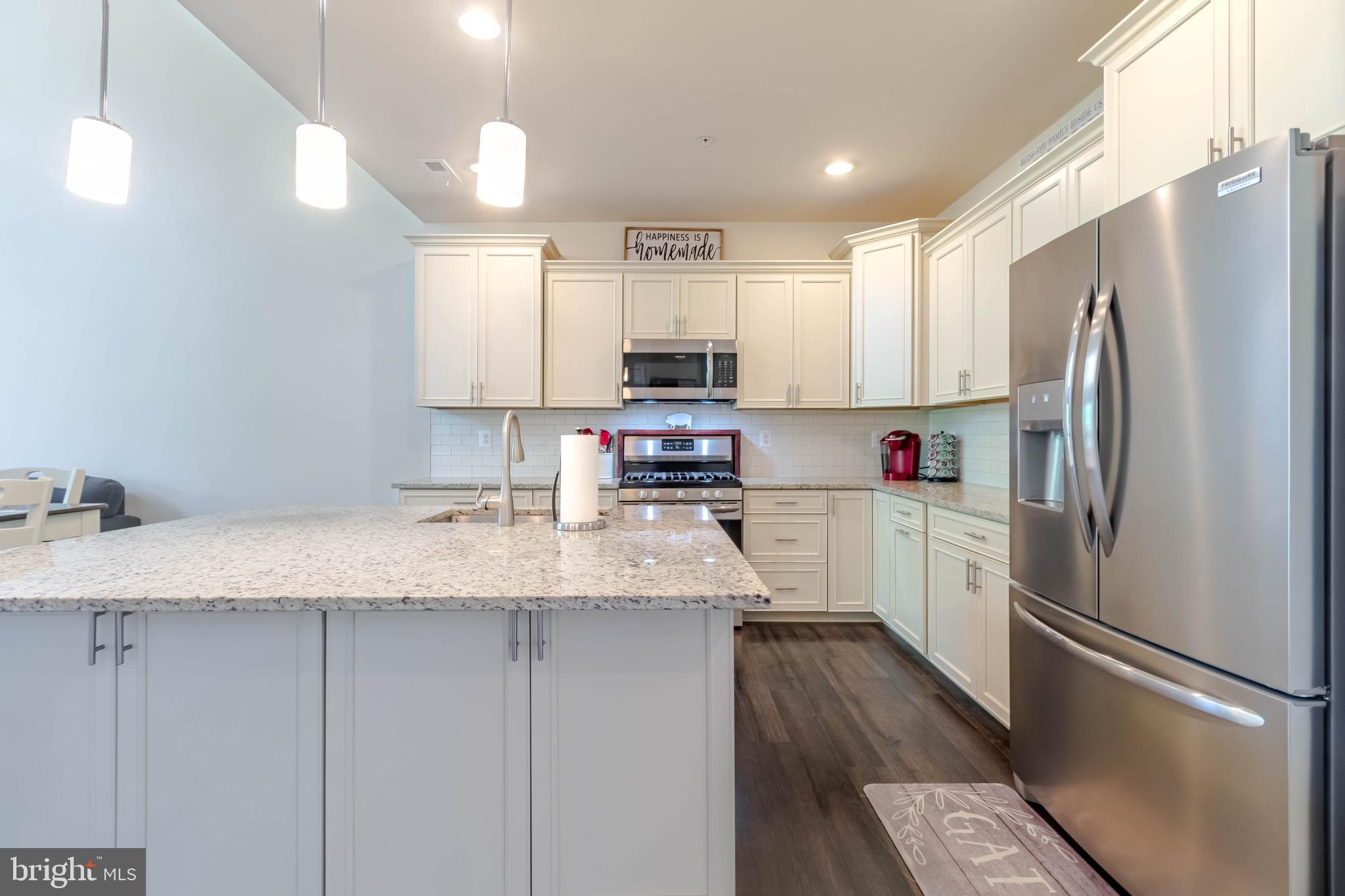 HOLLY RIDGE - Residential