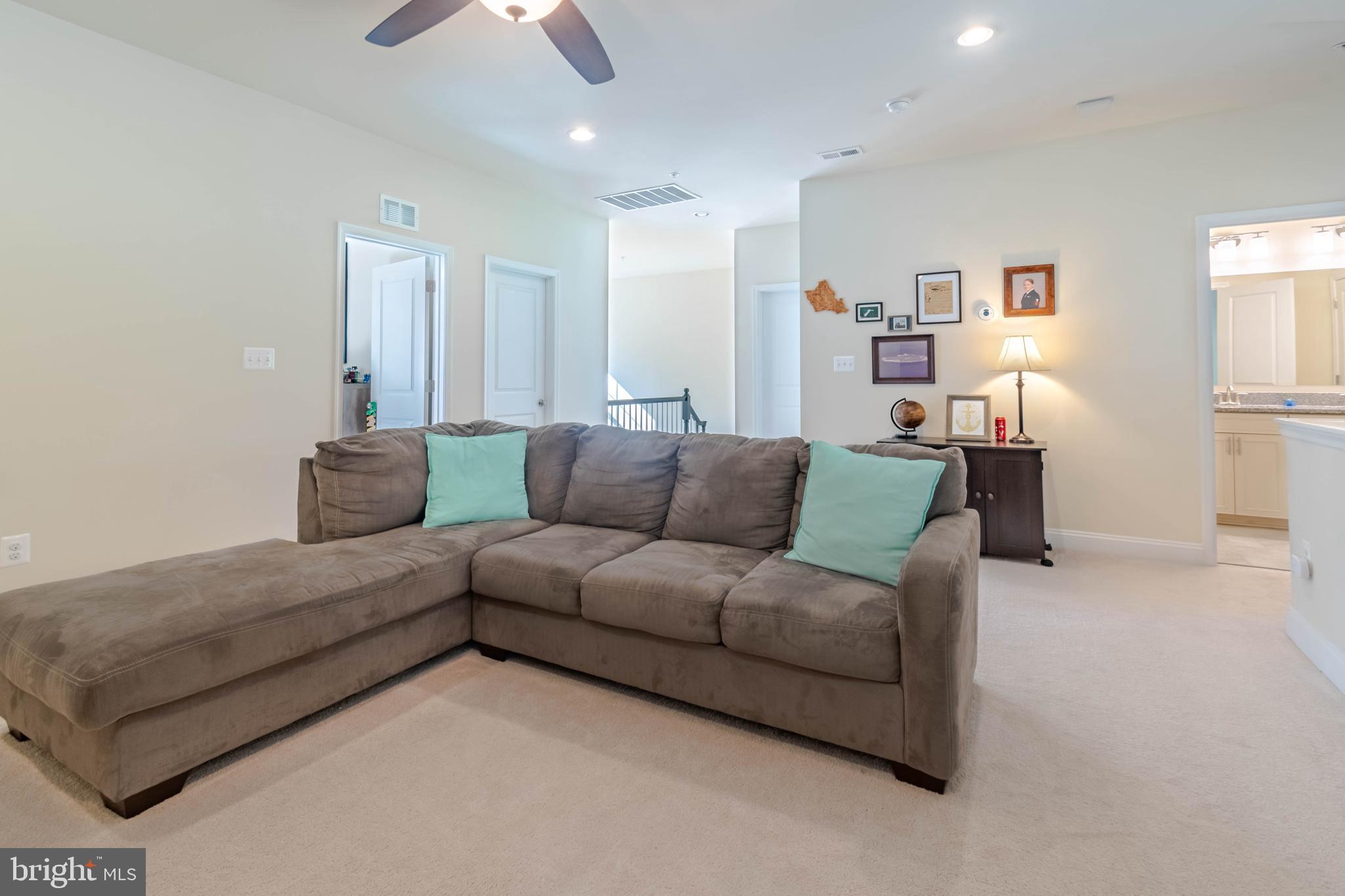 HOLLY RIDGE - Residential