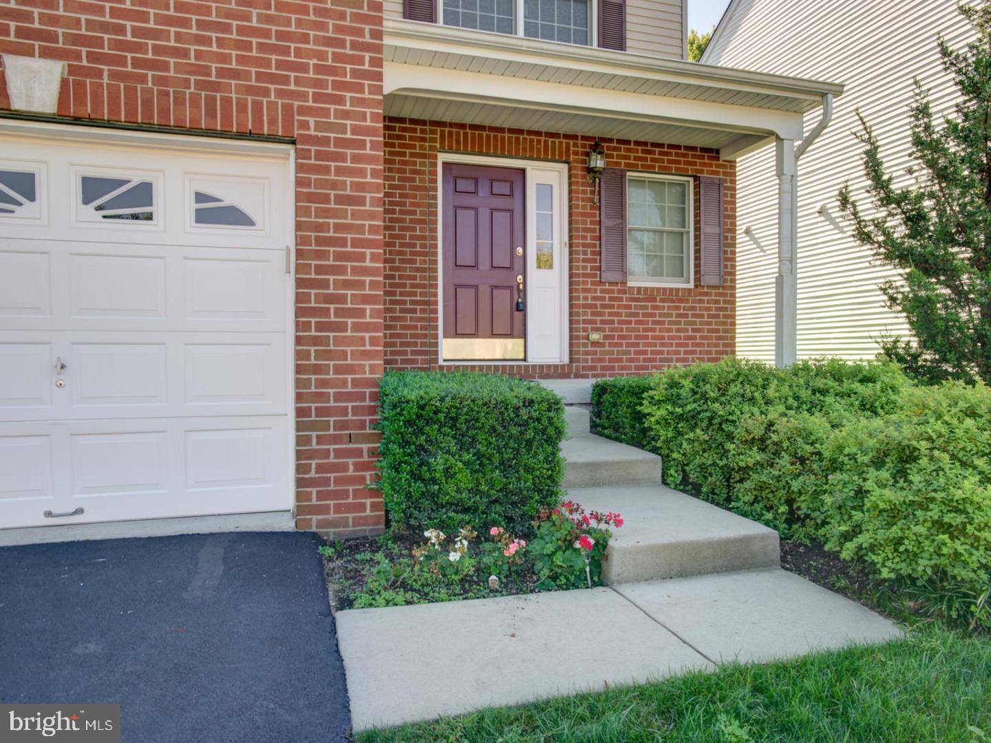 30 LOCKWOOD DRIVE
