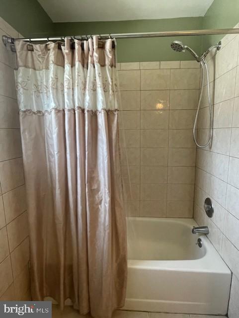 WOODS OF NESHAMINY - Residential