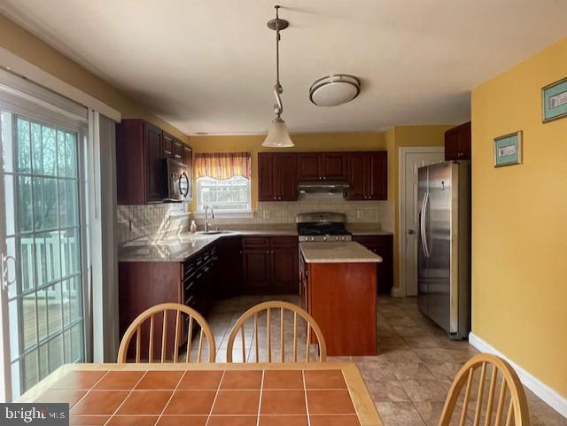 WOODS OF NESHAMINY - Residential