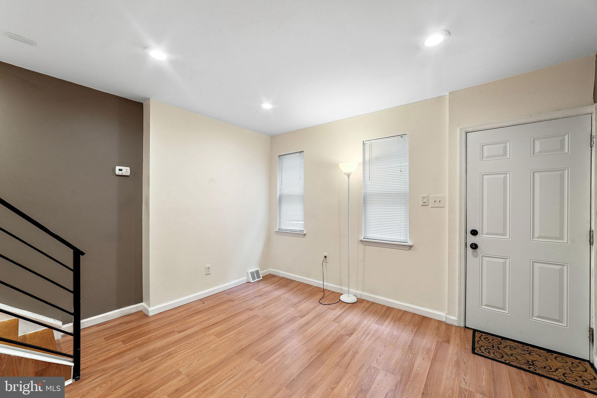 1715 W THOMPSON STREET