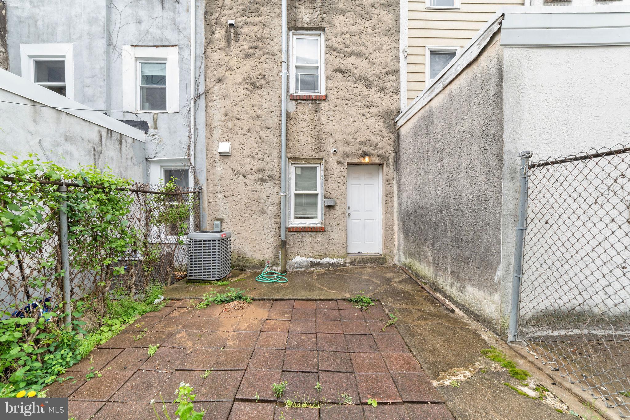 FRANCISVILLE - Residential