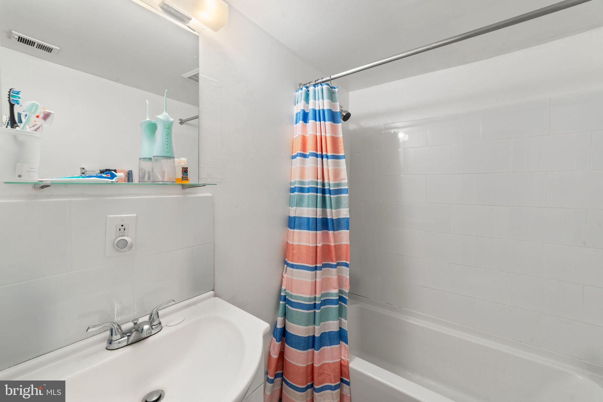 FRANCISVILLE - Residential