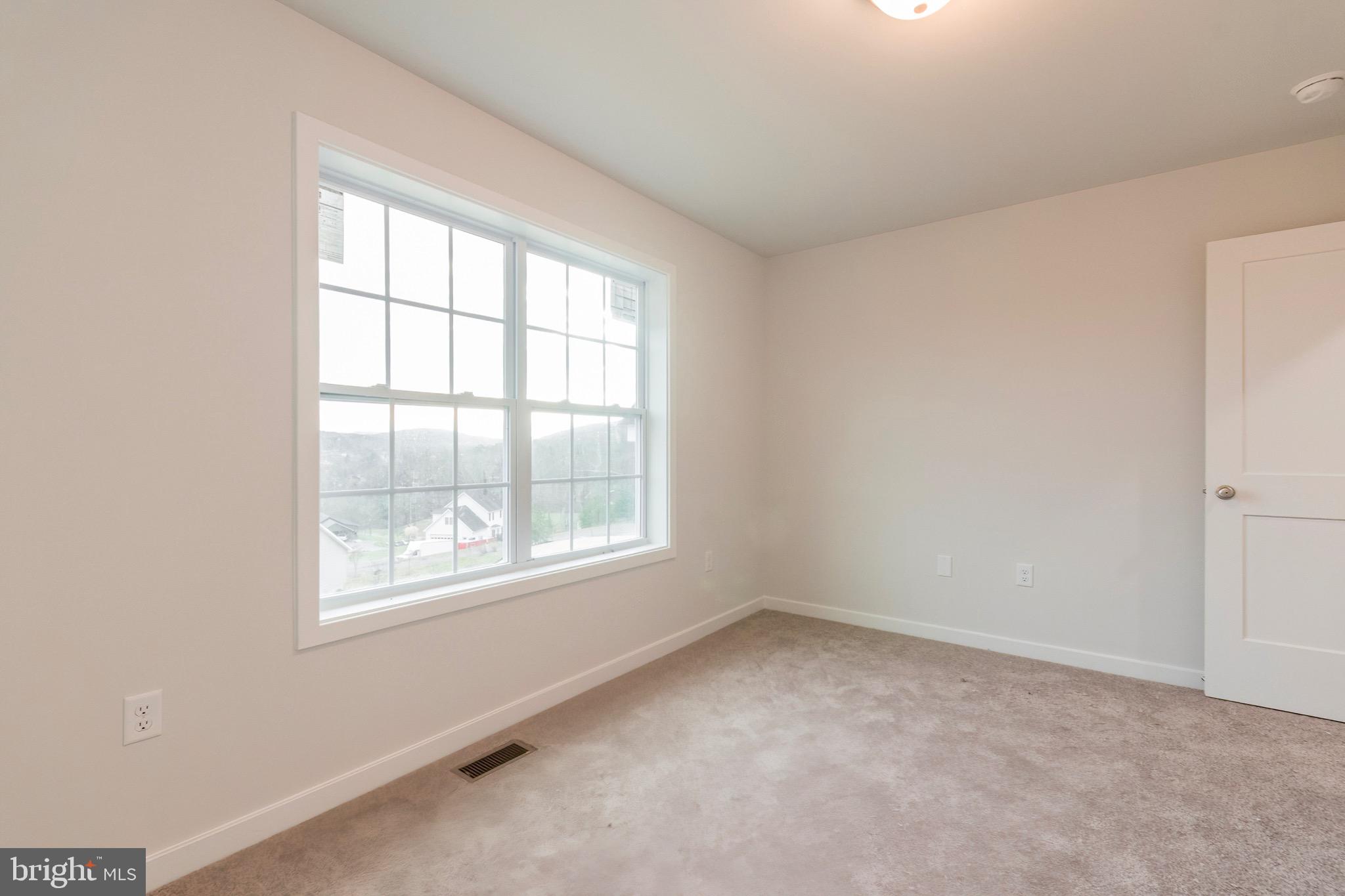 WATER VIEW ESTATES - Residential