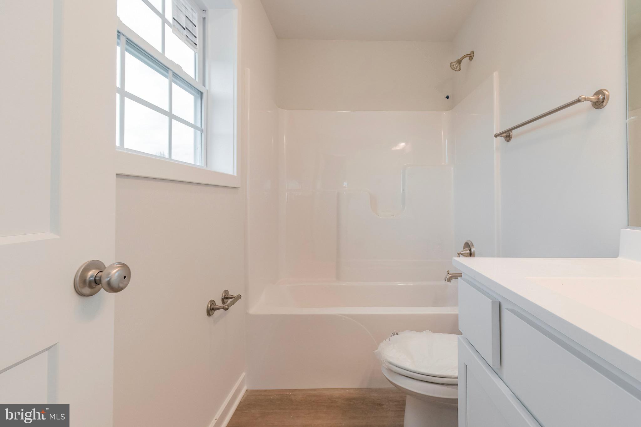 WATER VIEW ESTATES - Residential