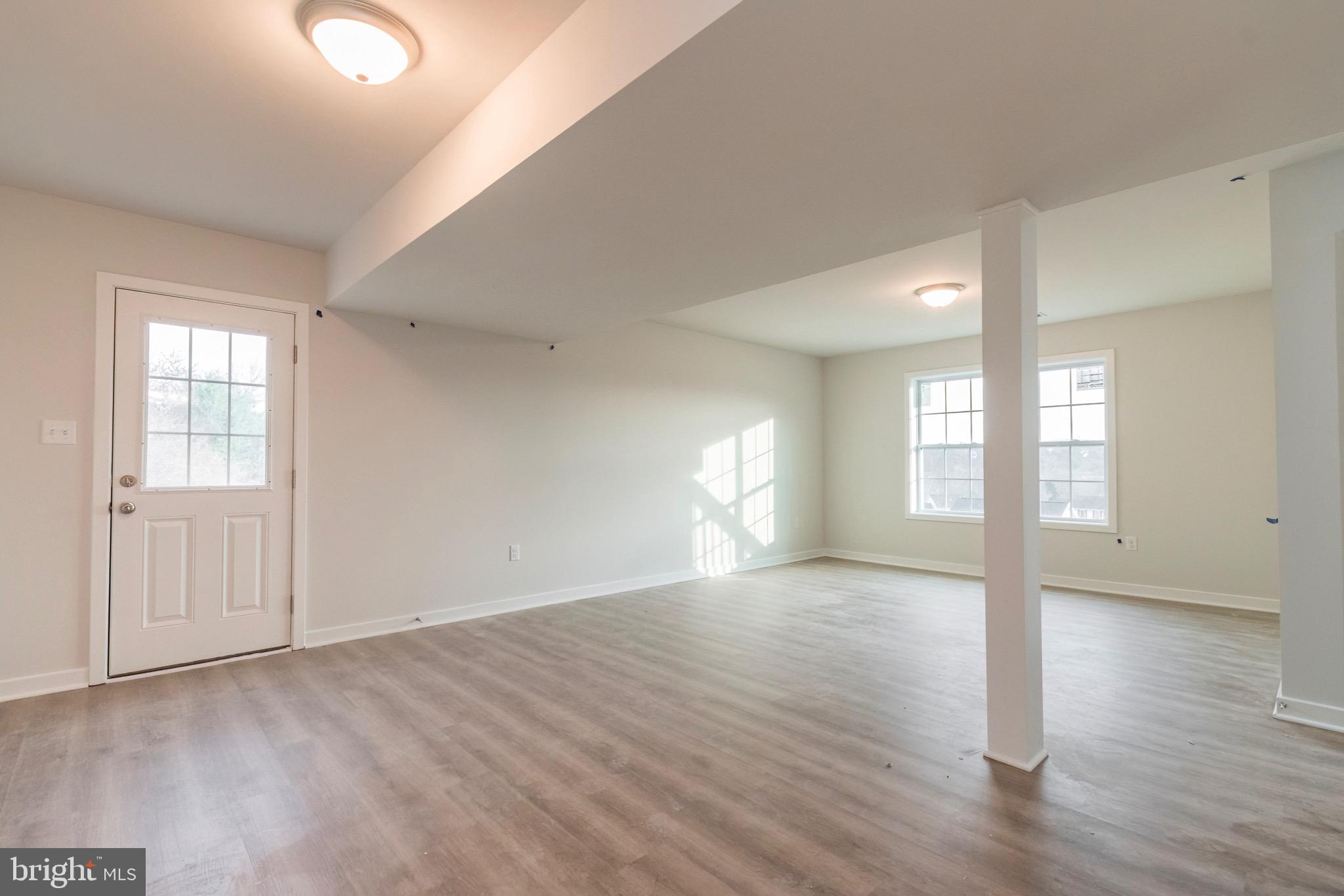 WATER VIEW ESTATES - Residential