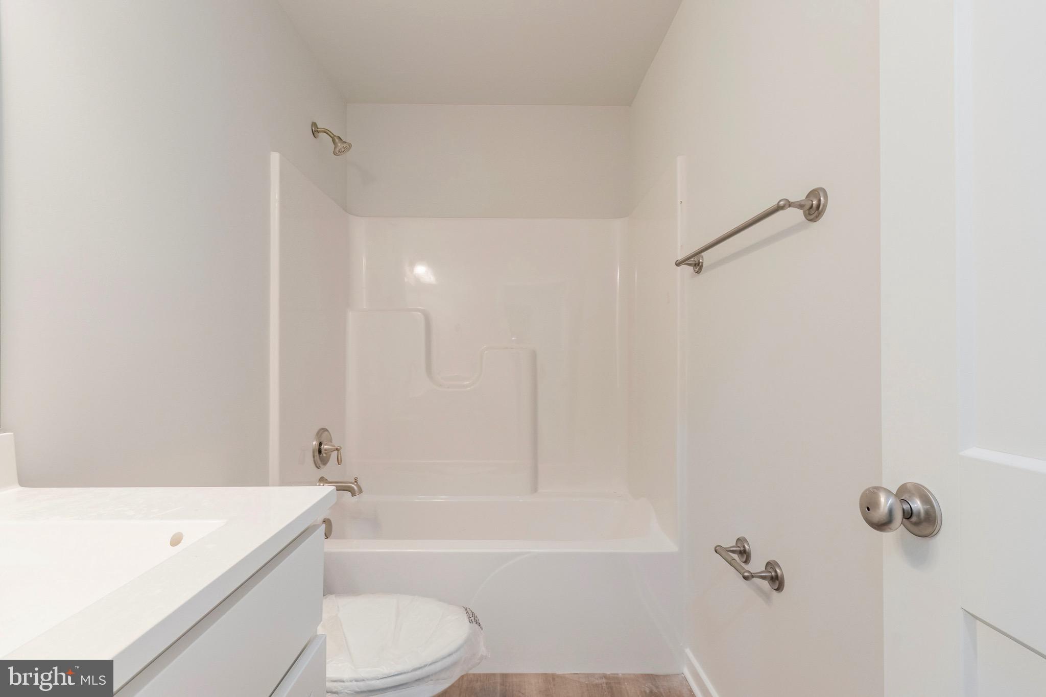 WATER VIEW ESTATES - Residential