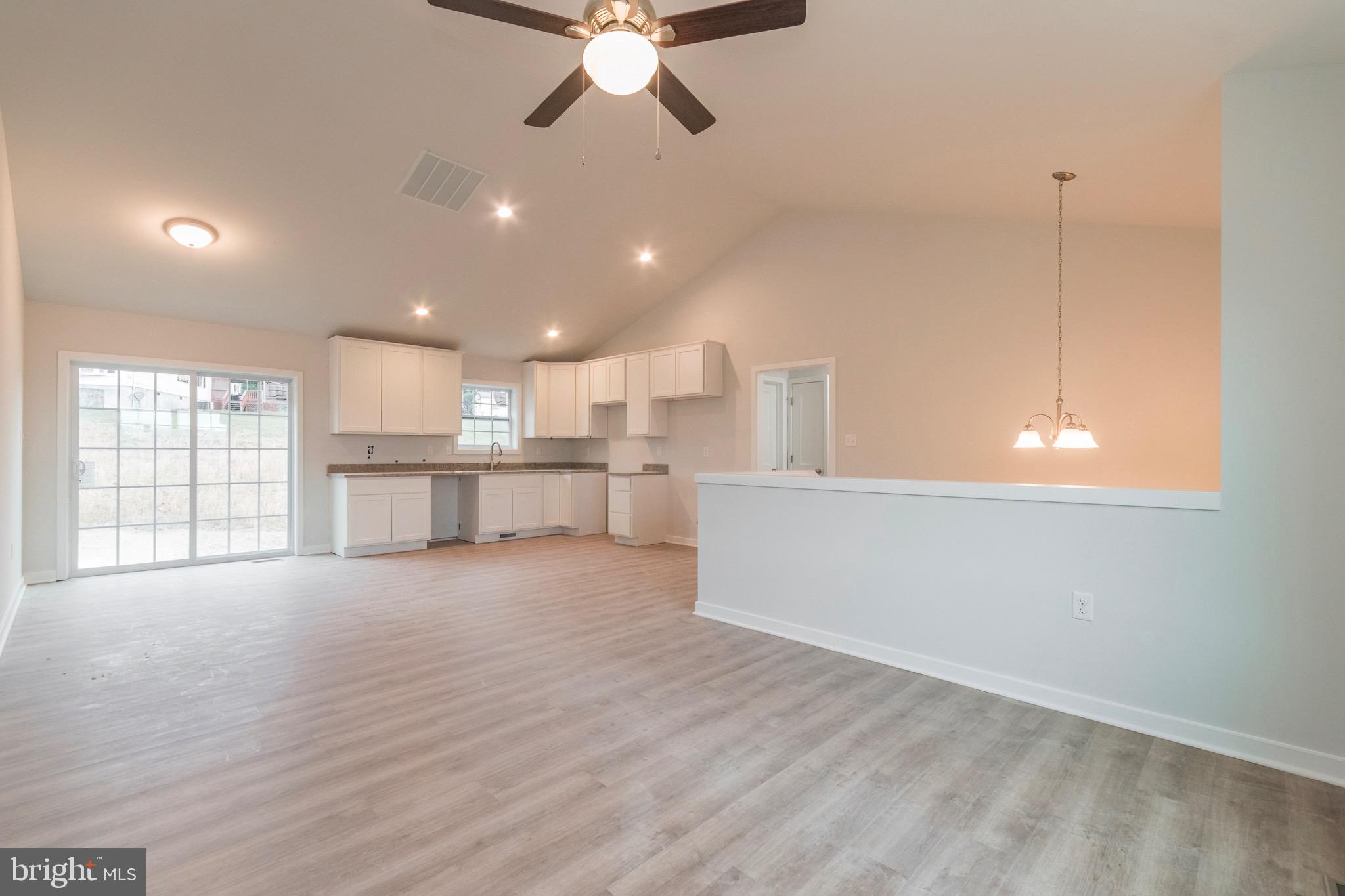 WATER VIEW ESTATES - Residential