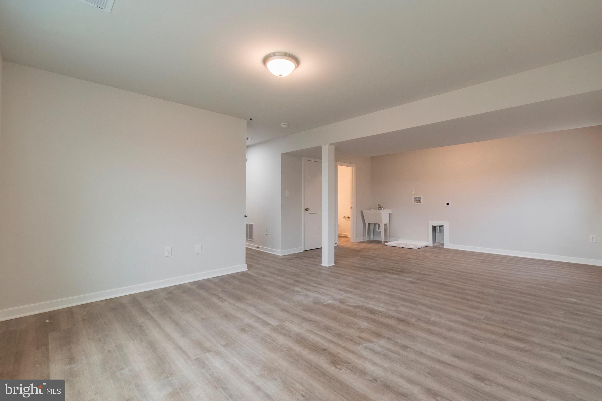 WATER VIEW ESTATES - Residential