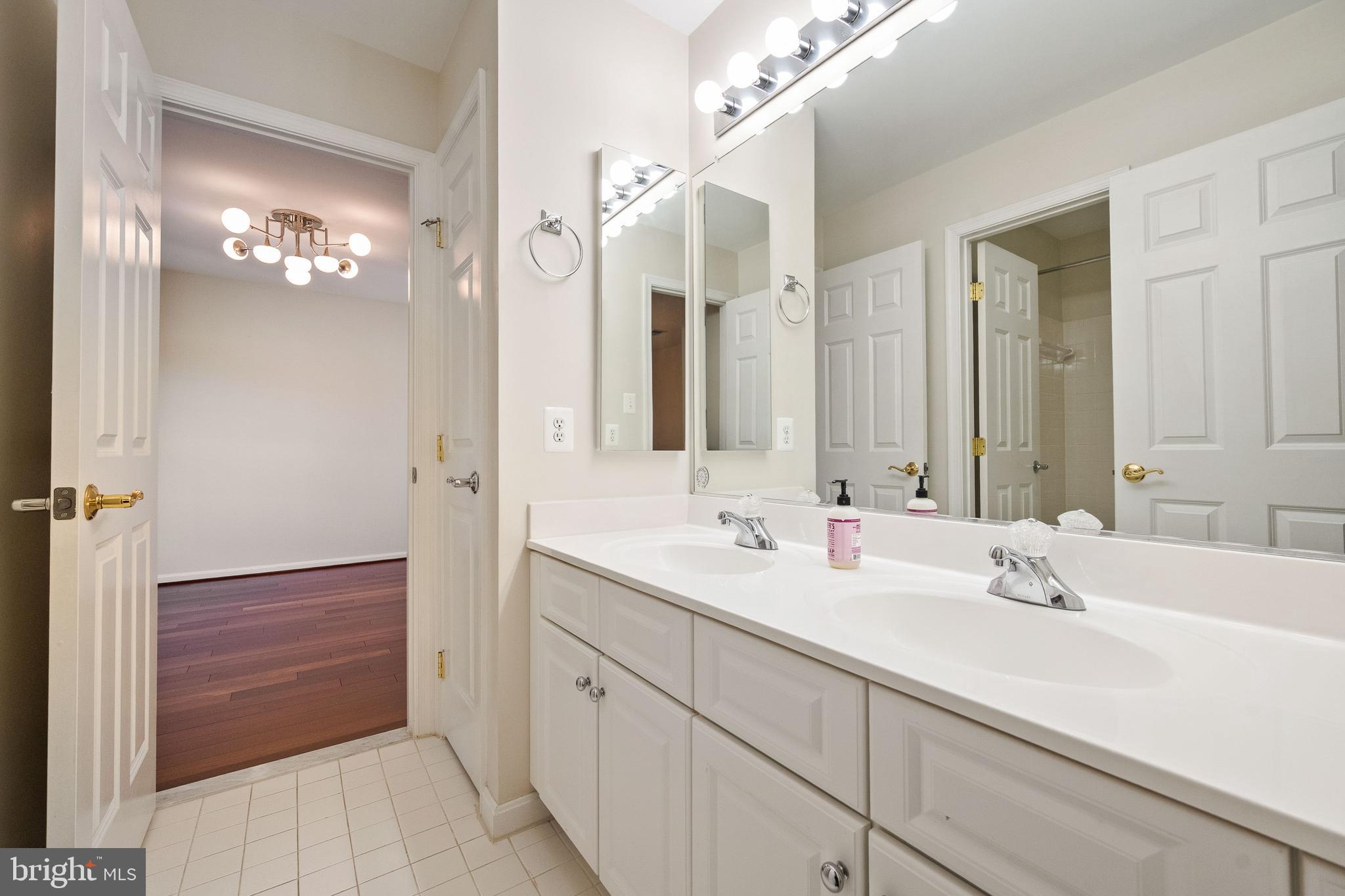 WATTERS GLEN - Residential