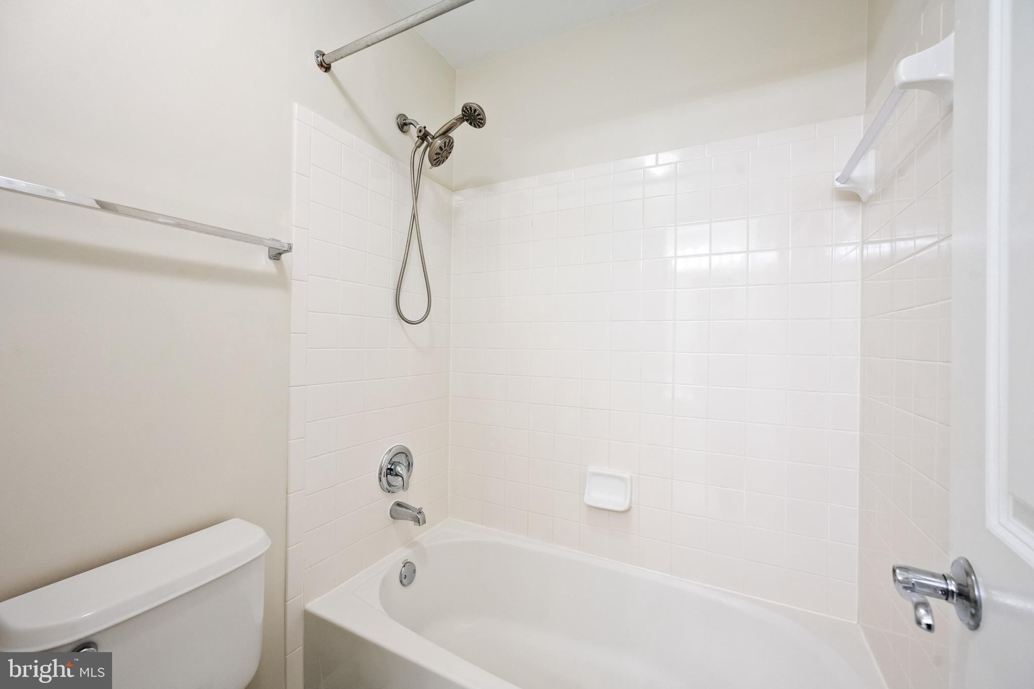 WATTERS GLEN - Residential