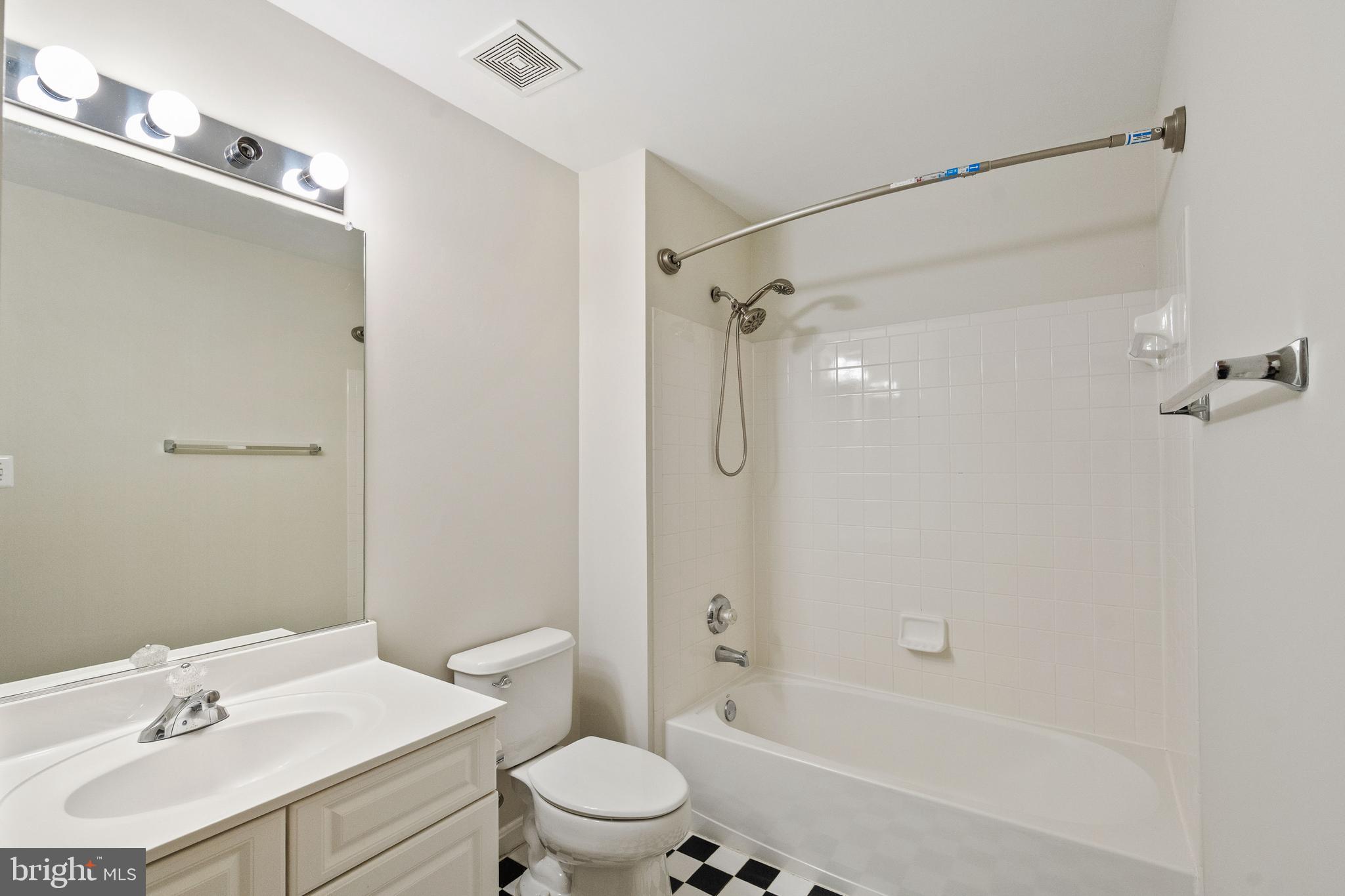 WATTERS GLEN - Residential