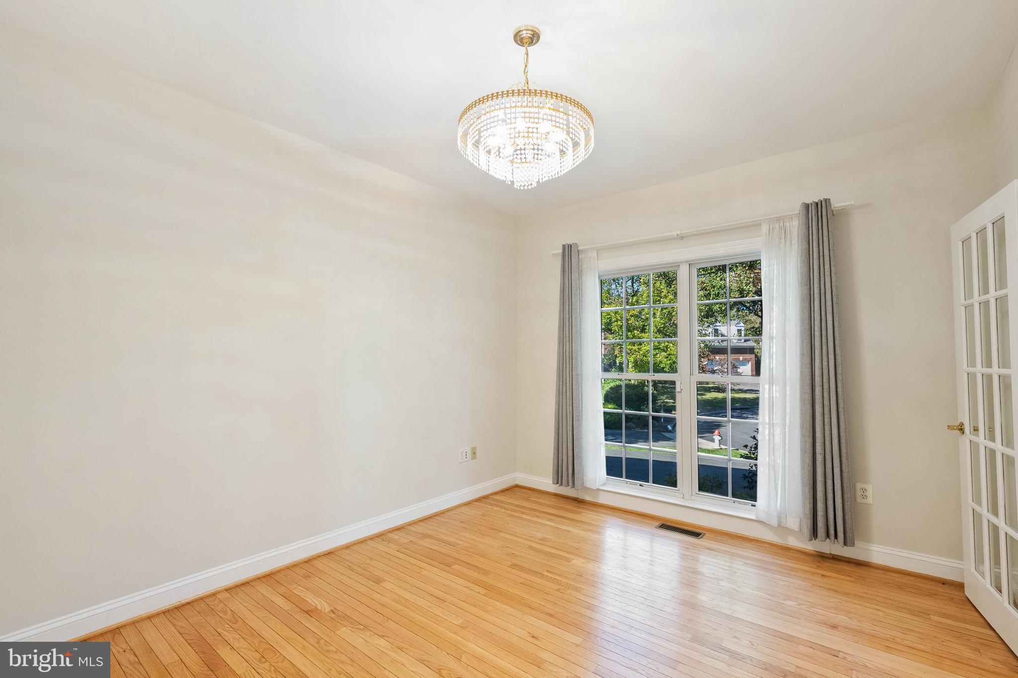 WATTERS GLEN - Residential