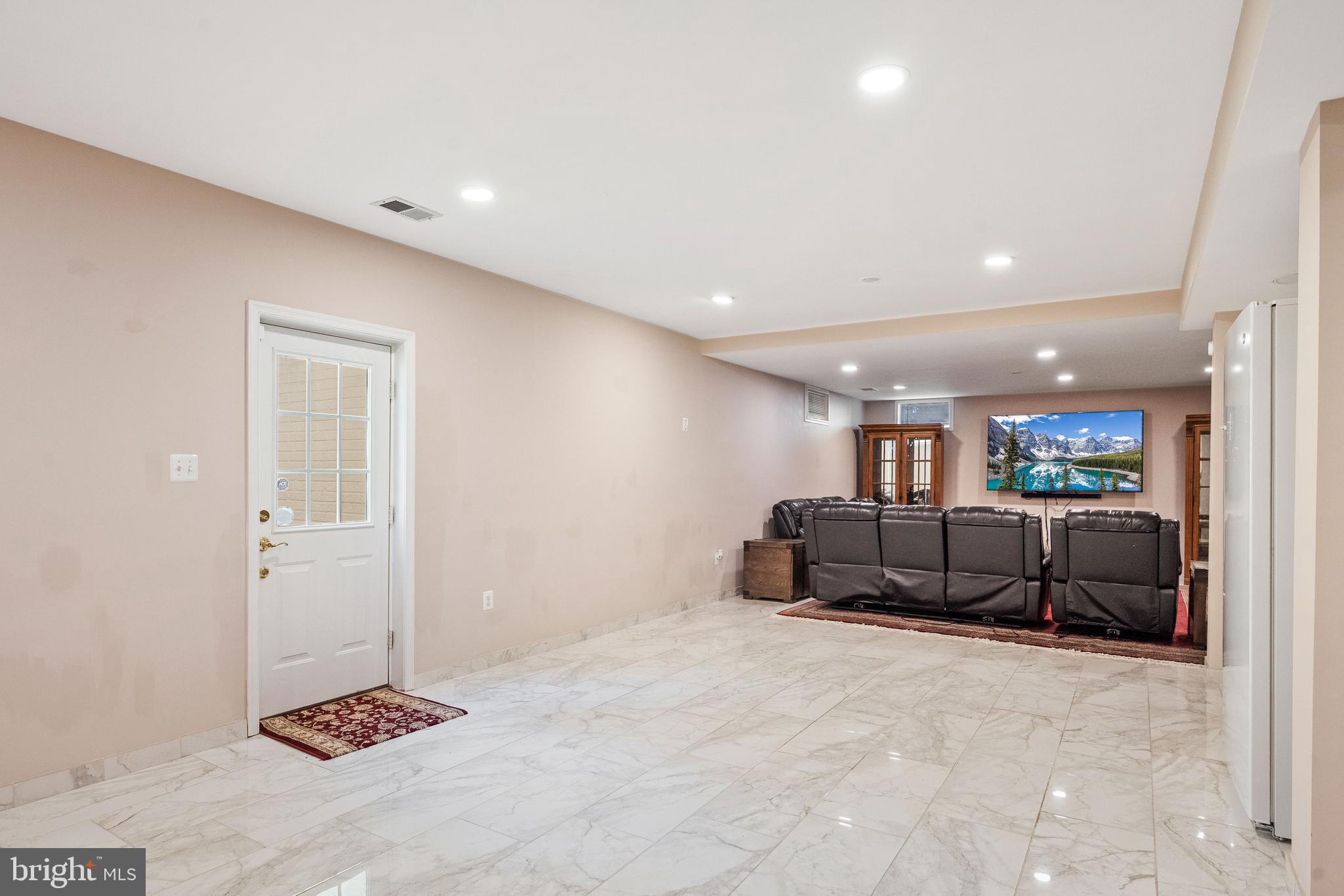 WATTERS GLEN - Residential