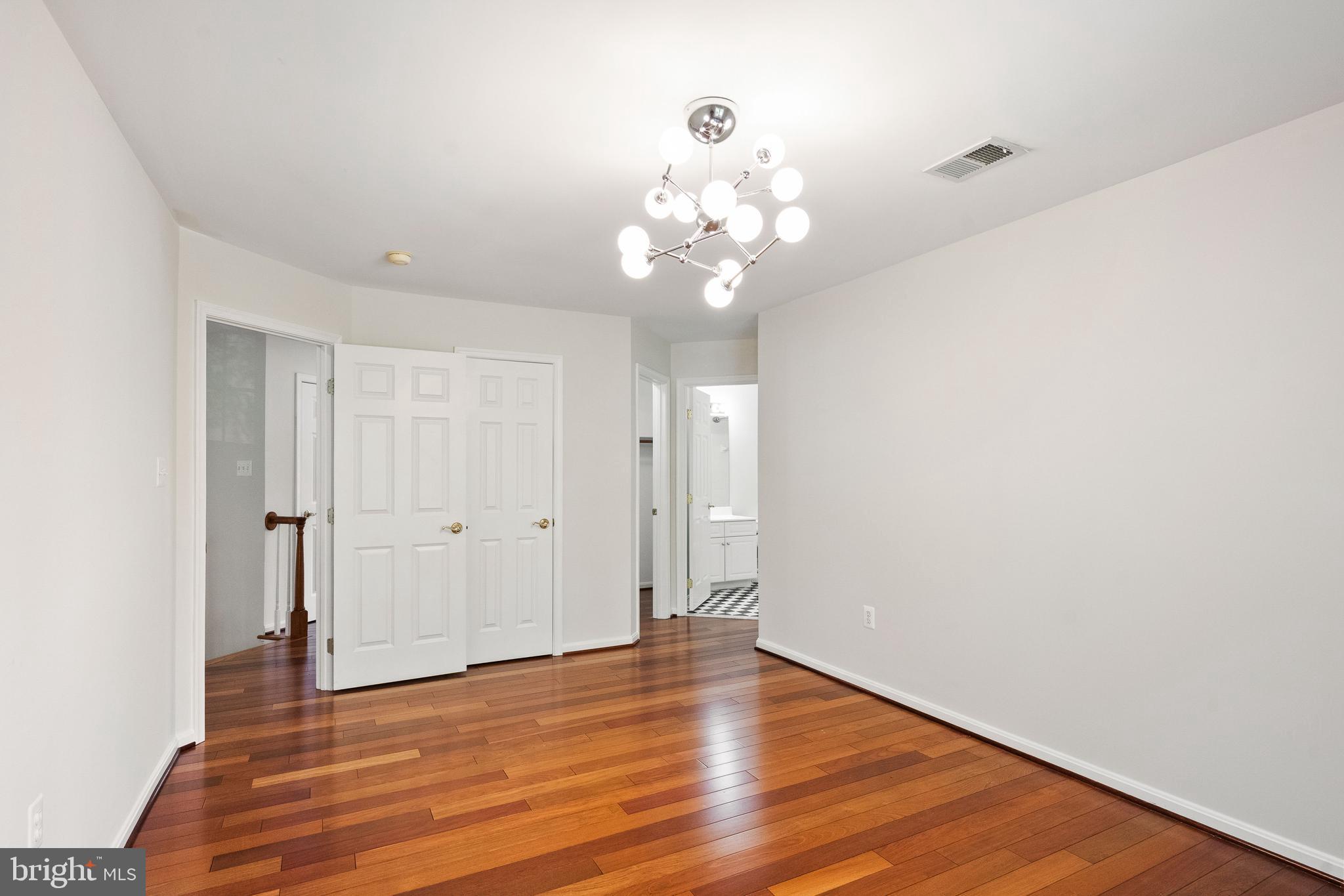 WATTERS GLEN - Residential