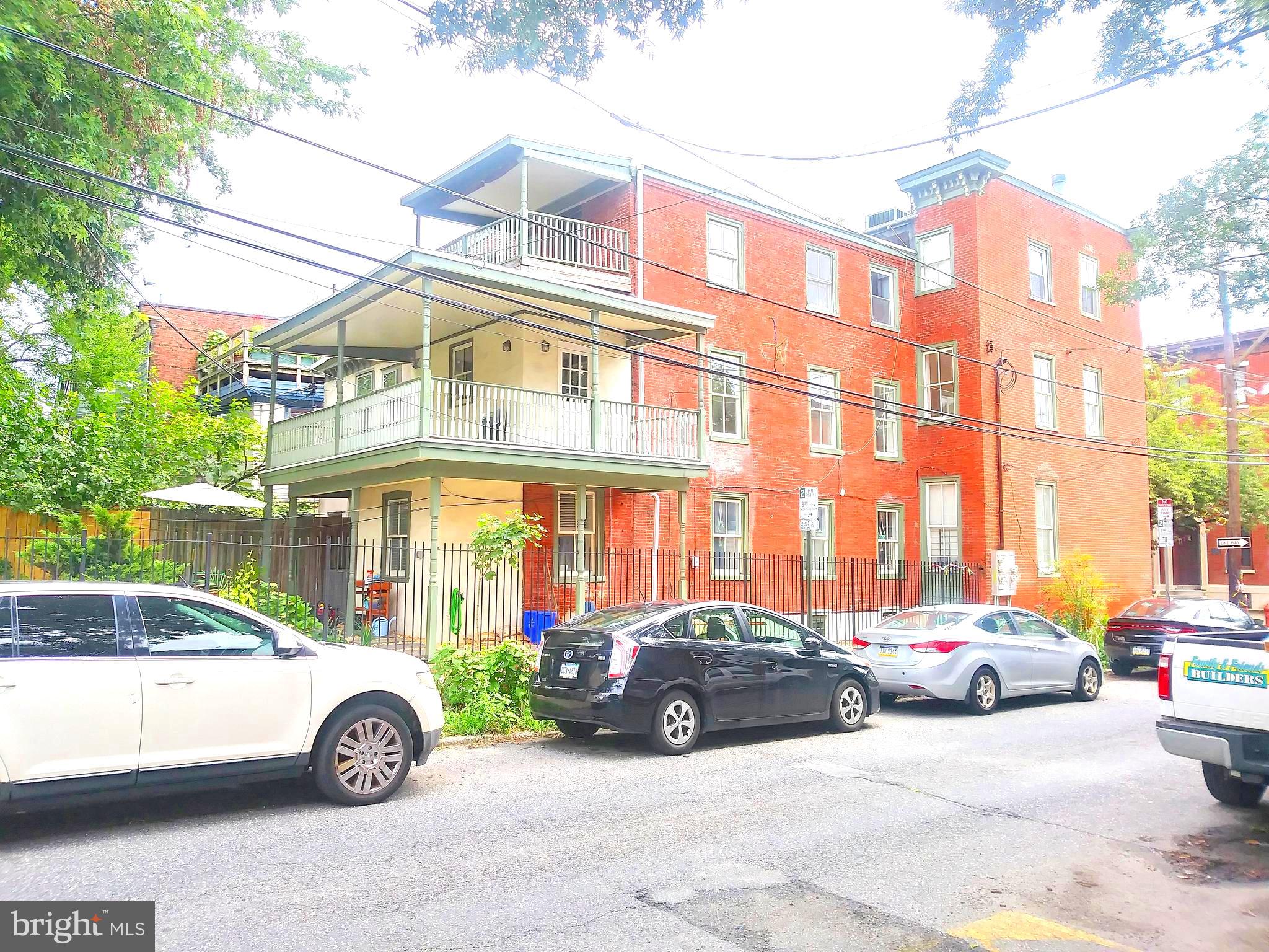 ART MUSEUM AREA - Residential Lease