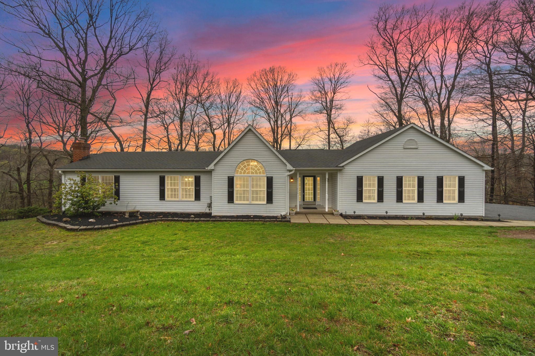 HORSE SHOE FARMS ESTATES - Residential