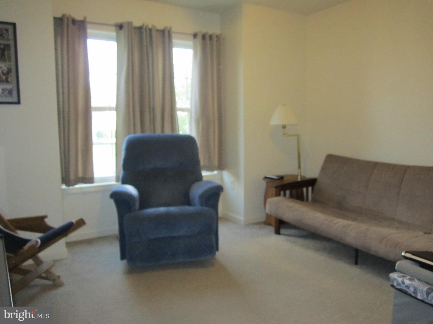 VILLAGE HOLLOW - Residential