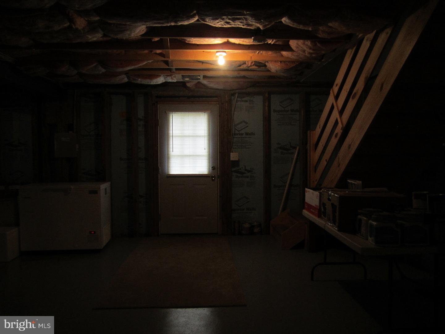 VILLAGE HOLLOW - Residential