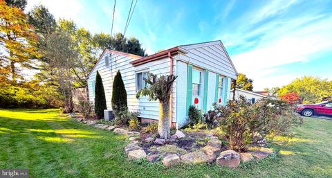 Photo of 1509 Skyline Drive, HERMITAGE, PA 16148 (MLS # PAME2000086)