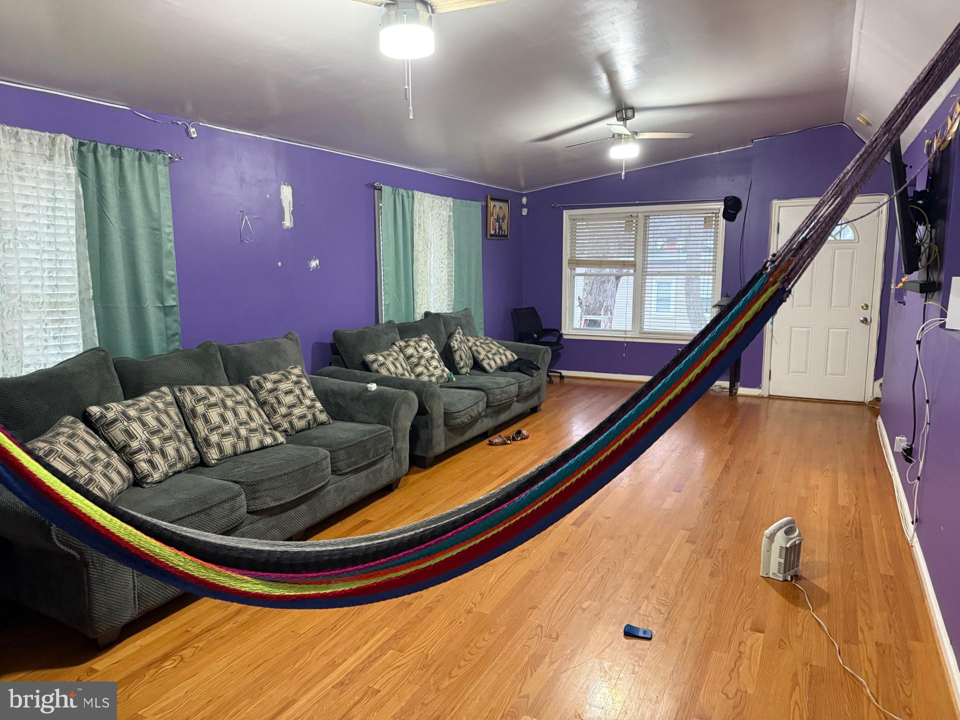 CAPITOL HEIGHTS - Residential