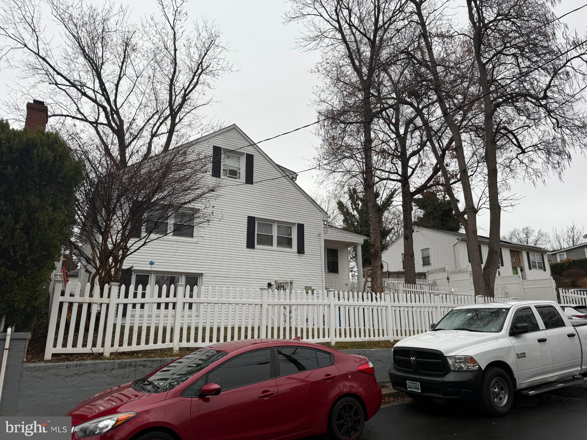 CAPITOL HEIGHTS - Residential