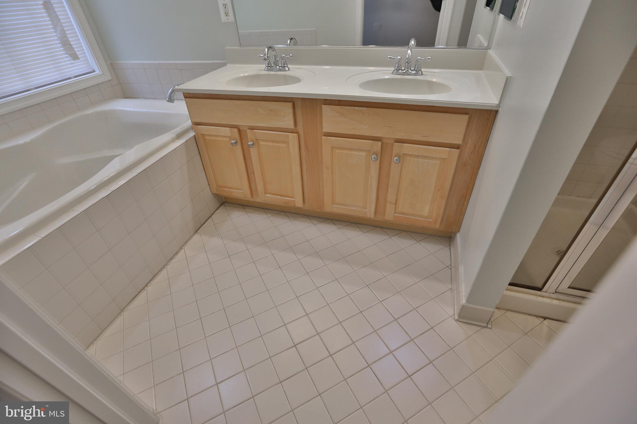 FAIRCREST NORTH - Residential Lease