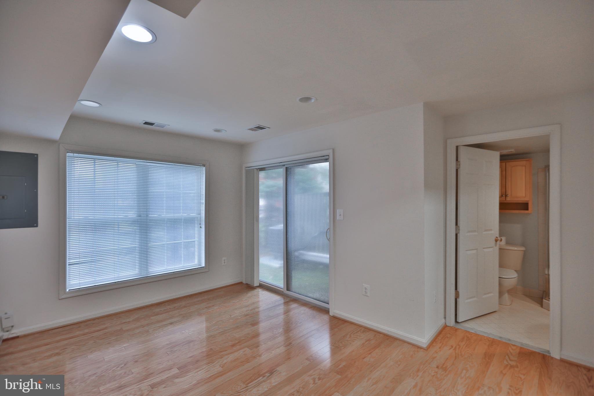 FAIRCREST NORTH - Residential Lease