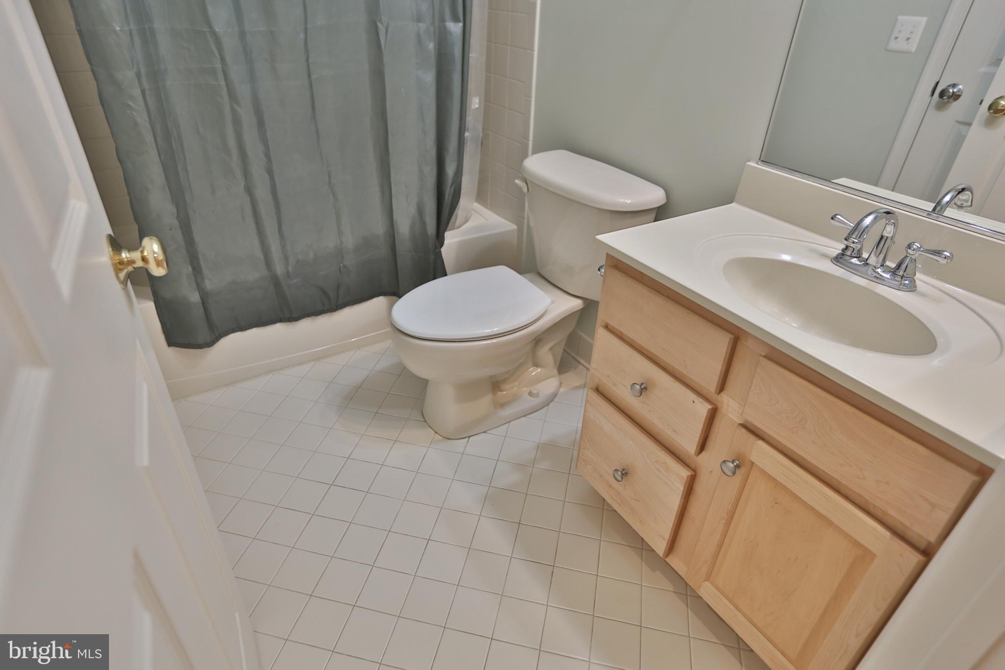 FAIRCREST NORTH - Residential Lease