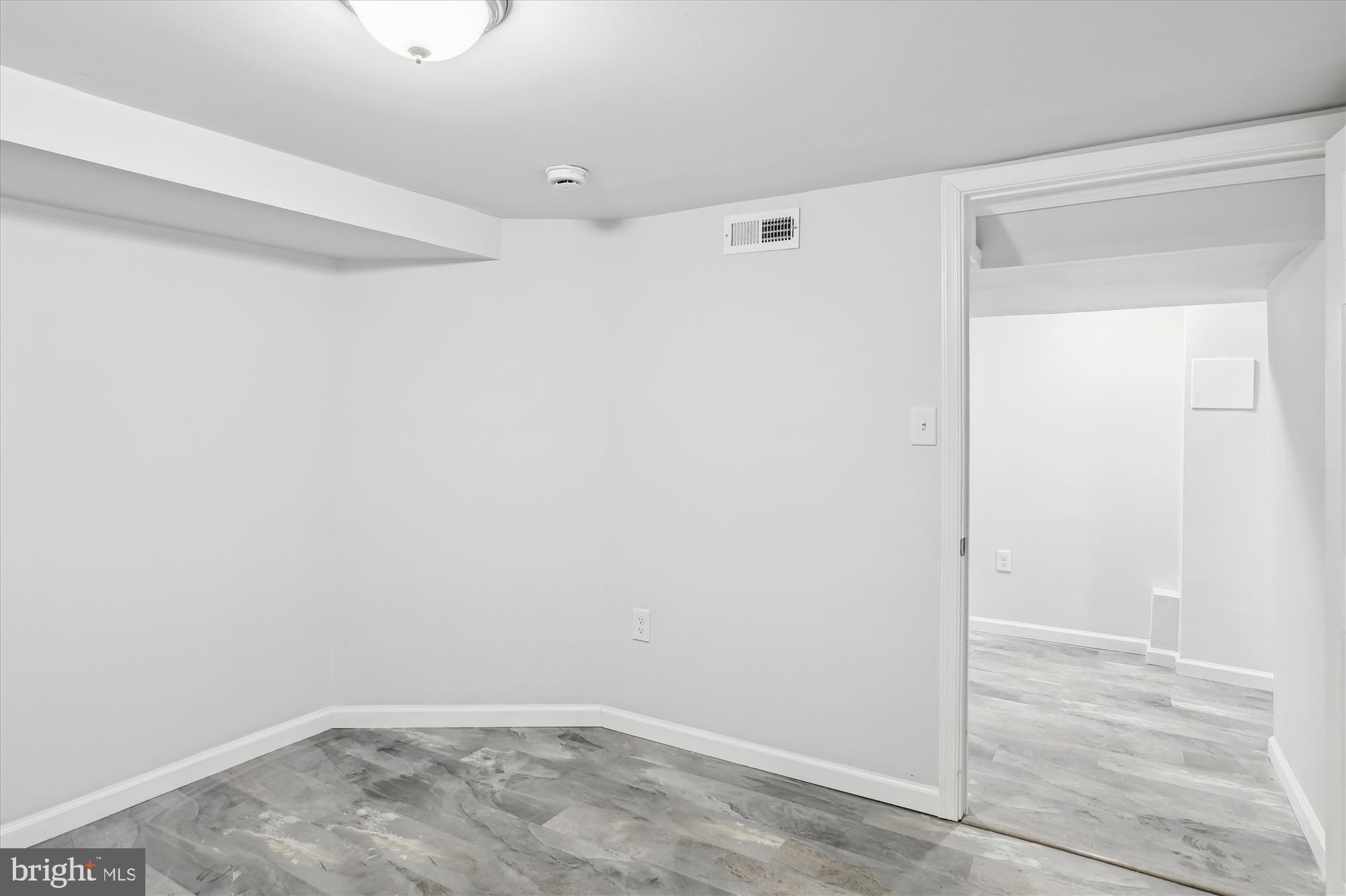 MONDAWMIN - Residential
