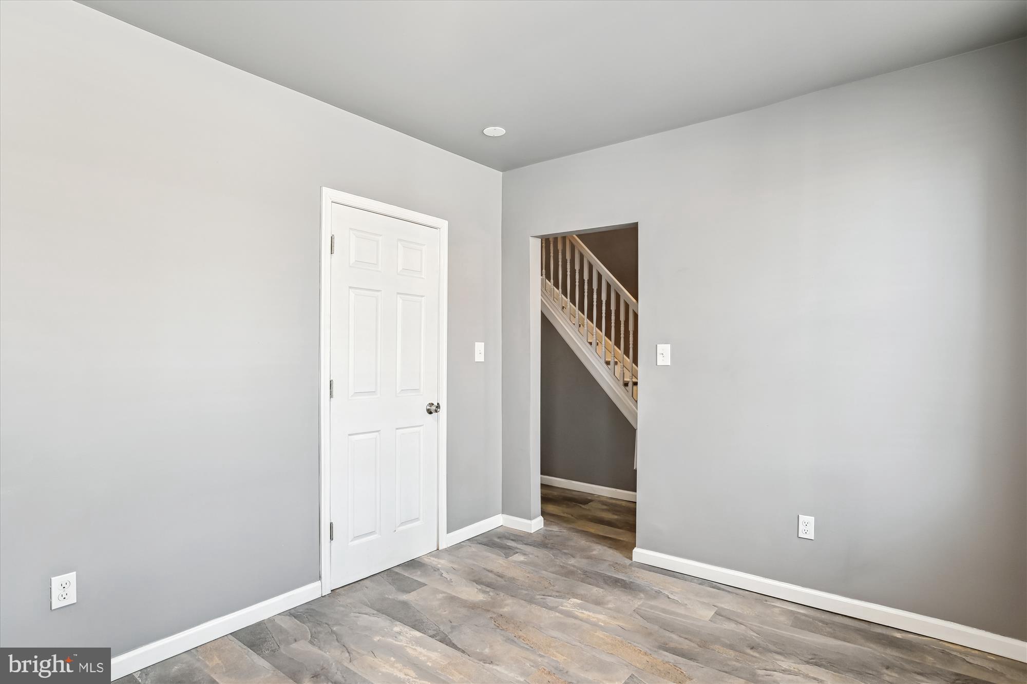 MONDAWMIN - Residential