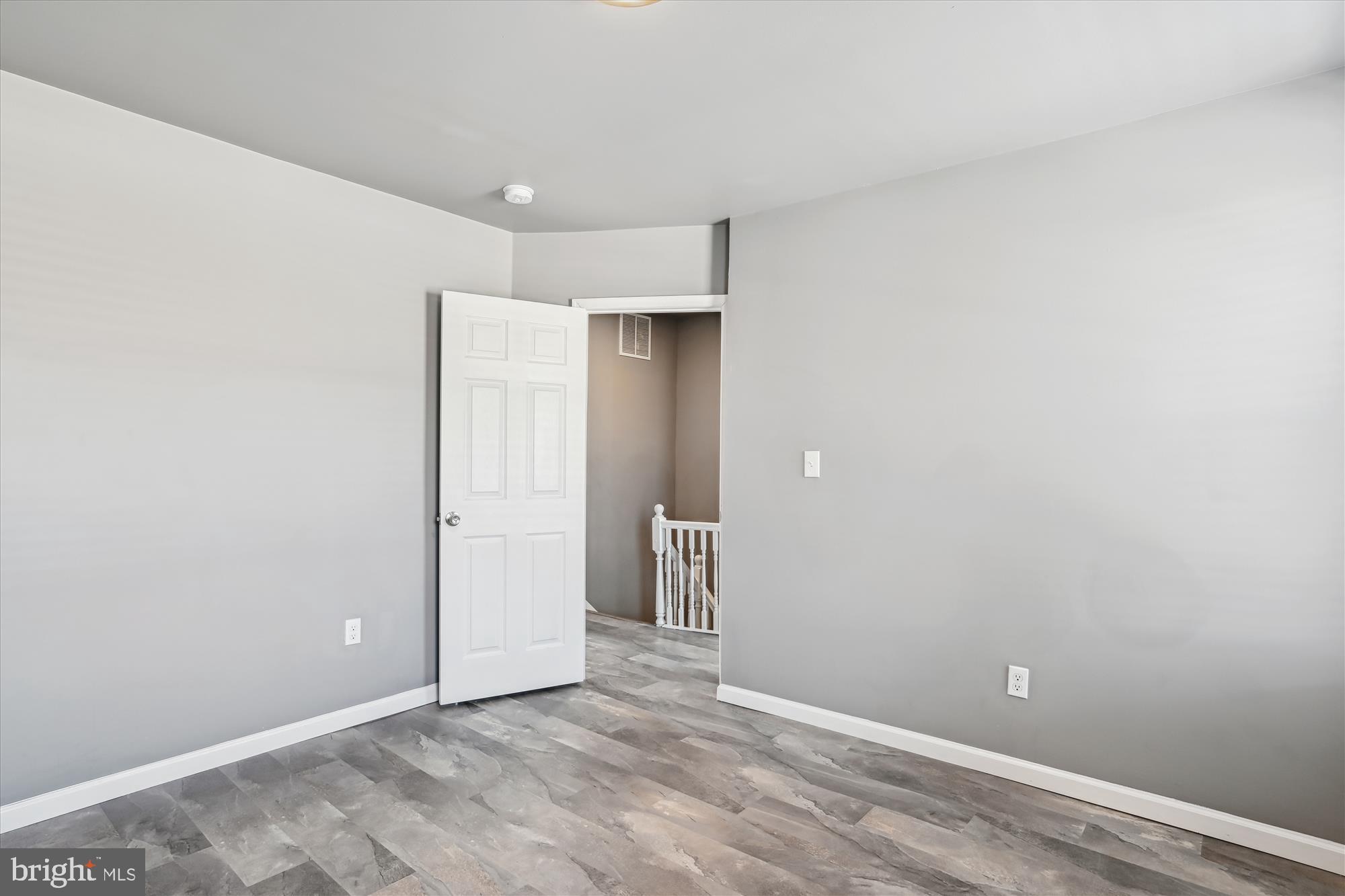 MONDAWMIN - Residential