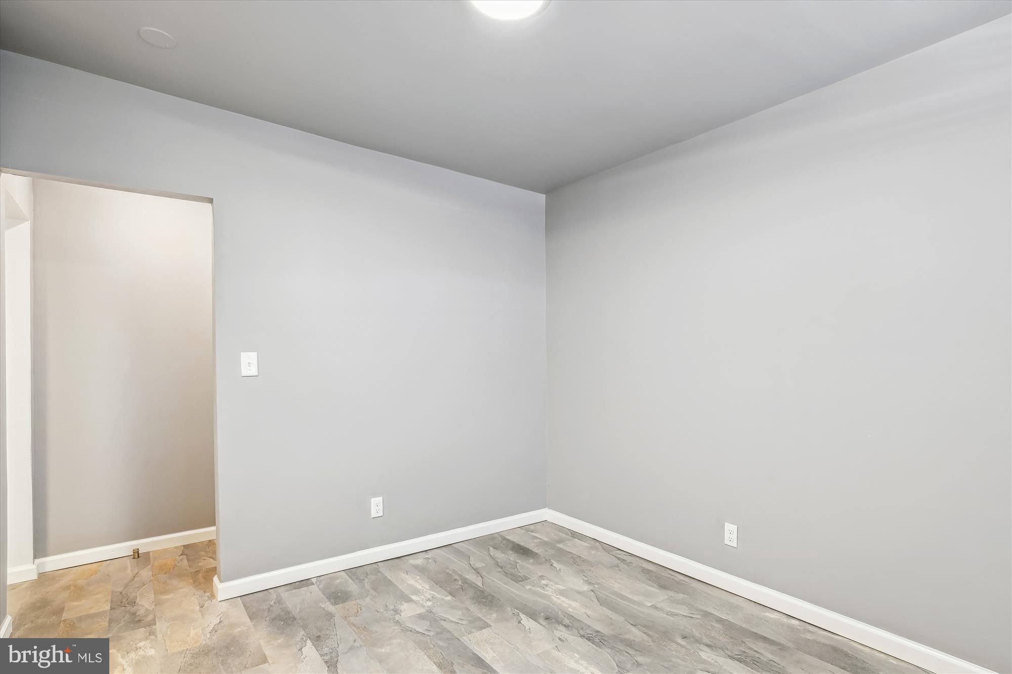 MONDAWMIN - Residential