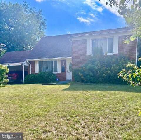 Photo of 5804 Channing Road, SPRINGFIELD, VA 22150 (MLS # VAFX2324520)